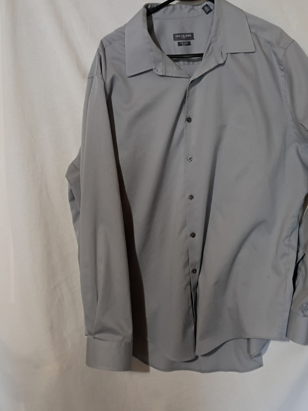 Van Heusen Men’s Light Gray Long Sleeve Dress Shirt 34/35